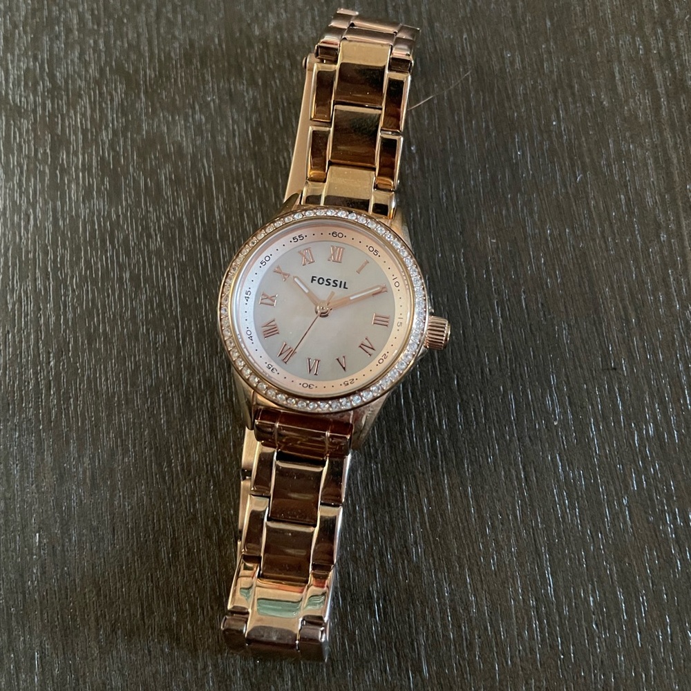 Fossil // Rose Gold Watch